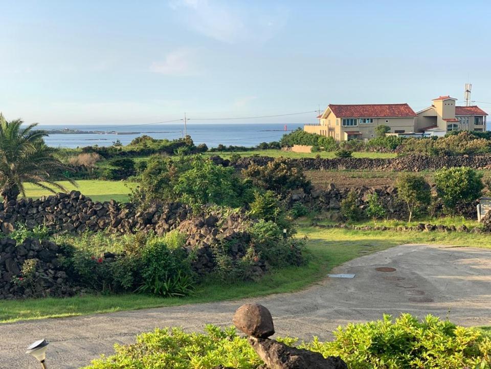 Hotel Amor Jeju Buitenkant foto